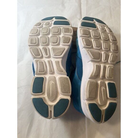 Nike size 8.5 - Picture 12 of 15